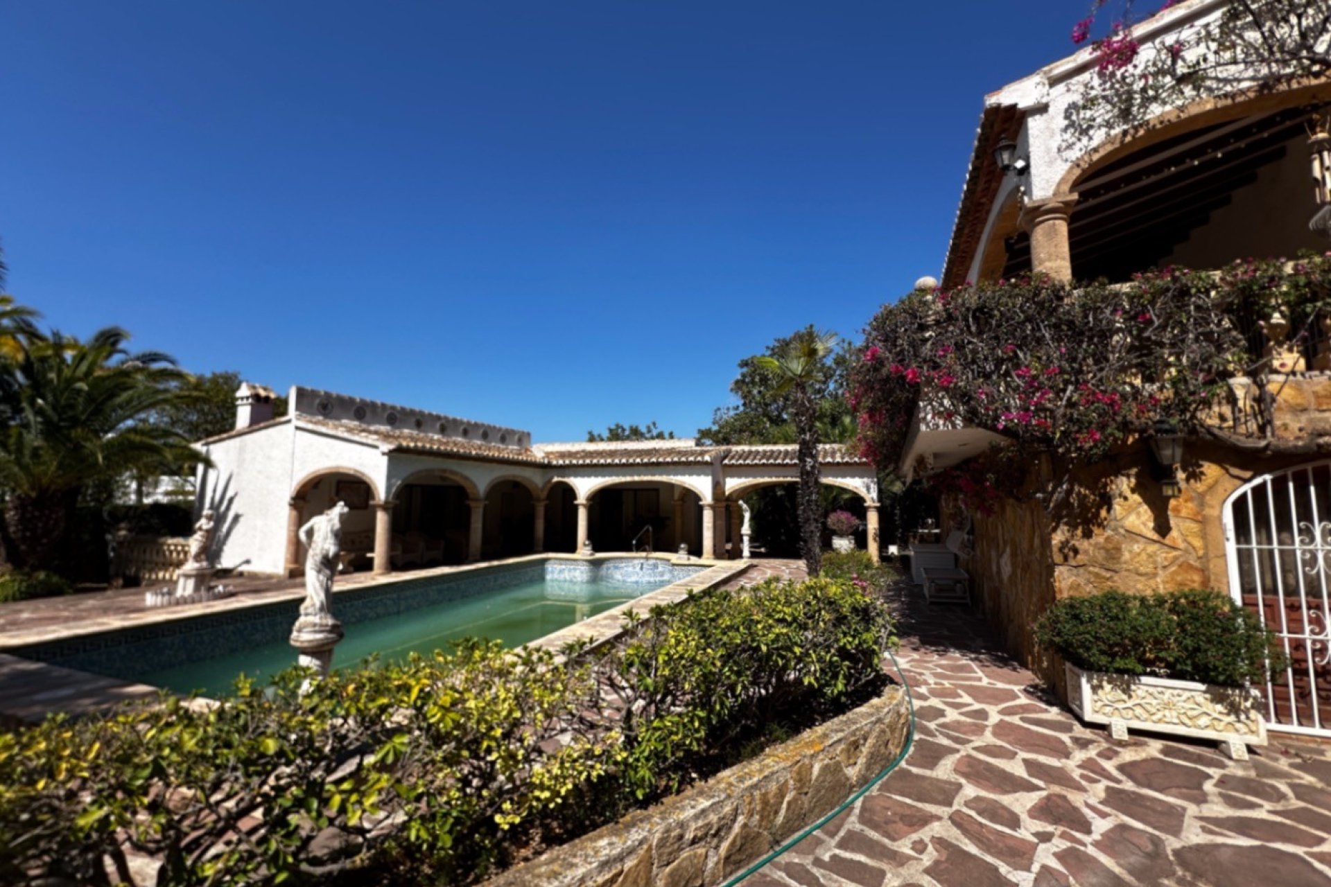 Herverkoop - Villa -
Jávea - Montgó