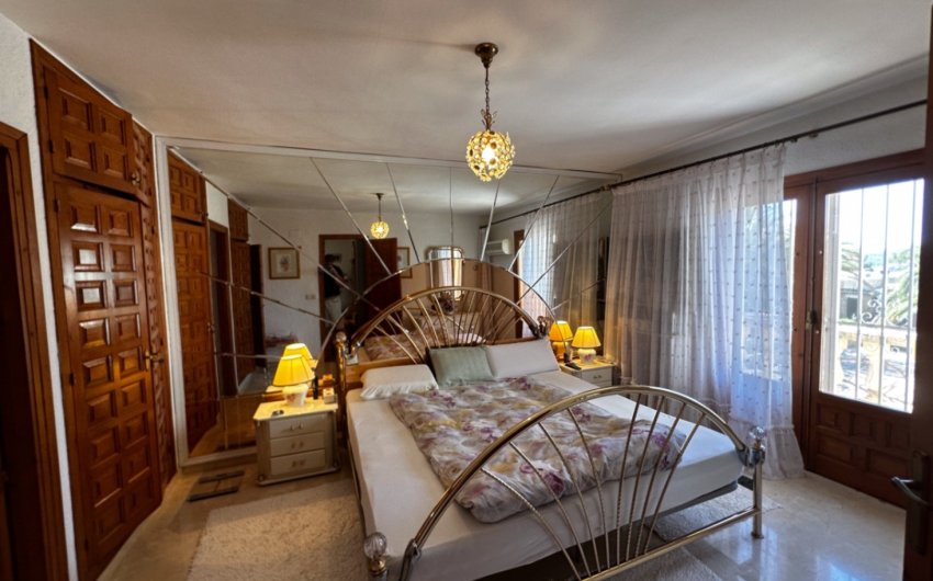 Herverkoop - Villa -
Jávea - Montgó