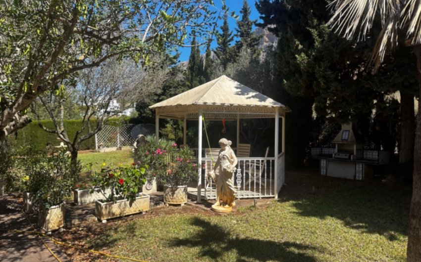 Herverkoop - Villa -
Jávea - Montgó