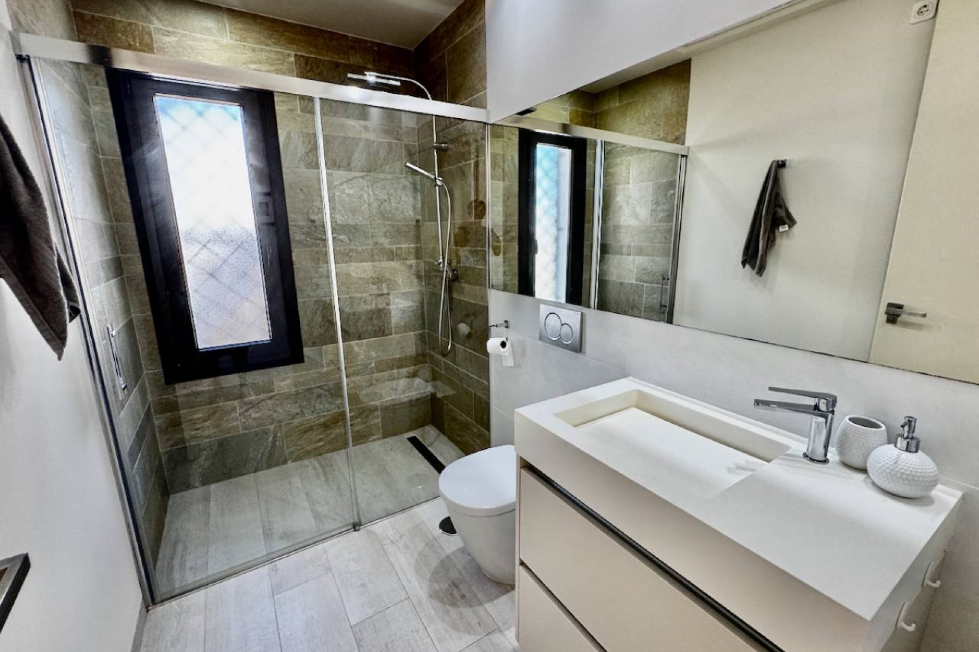 Herverkoop - Villa -
La Finca Golf - La finca Golf