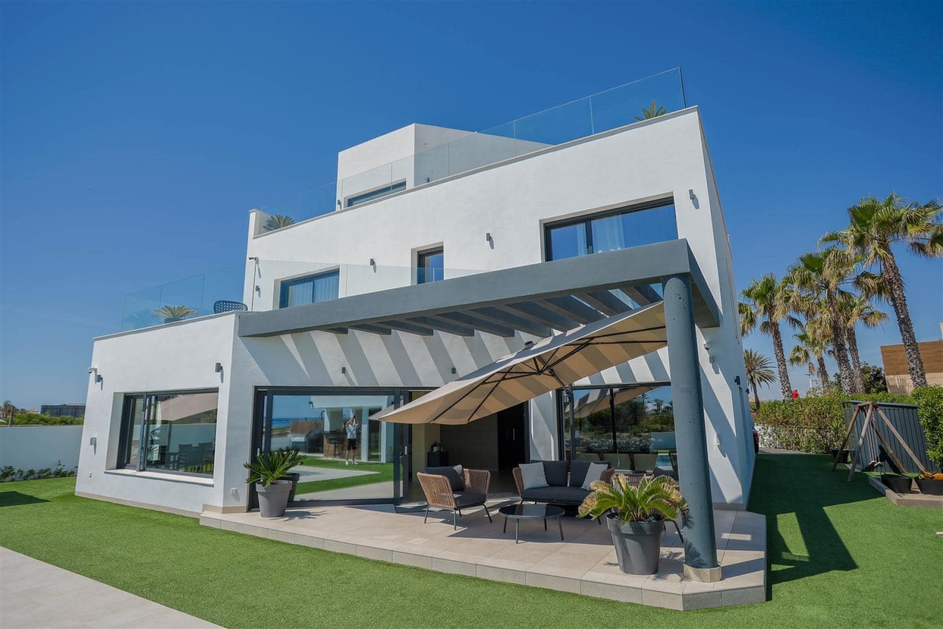 Herverkoop - Villa -
La Manga del Mar Menor - Costa Calida