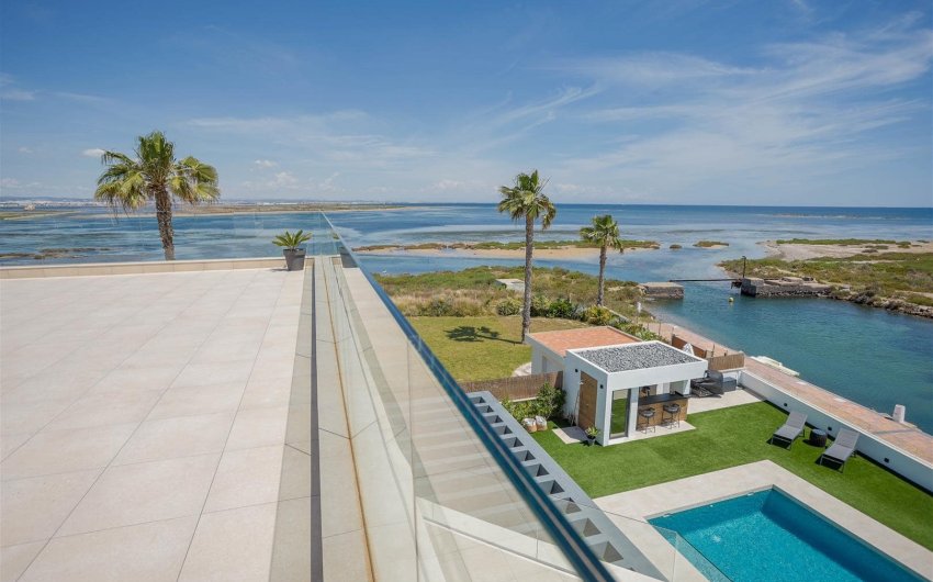 Herverkoop - Villa -
La Manga del Mar Menor - Costa Calida