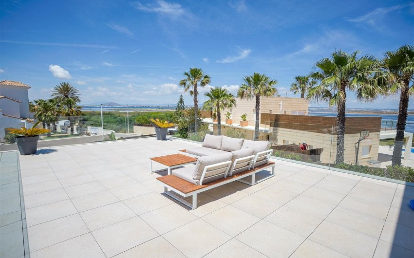 Herverkoop - Villa -
La Manga del Mar Menor - Costa Calida