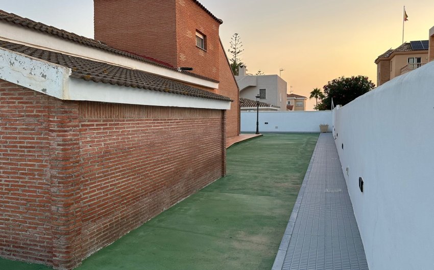 Herverkoop - Villa -
La Manga del Mar Menor - Costa Calida