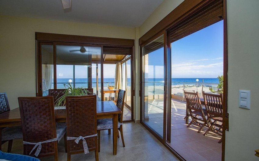 Herverkoop - Villa -
La Manga del Mar Menor - Playa De Las Gaviotas-el Pedrucho