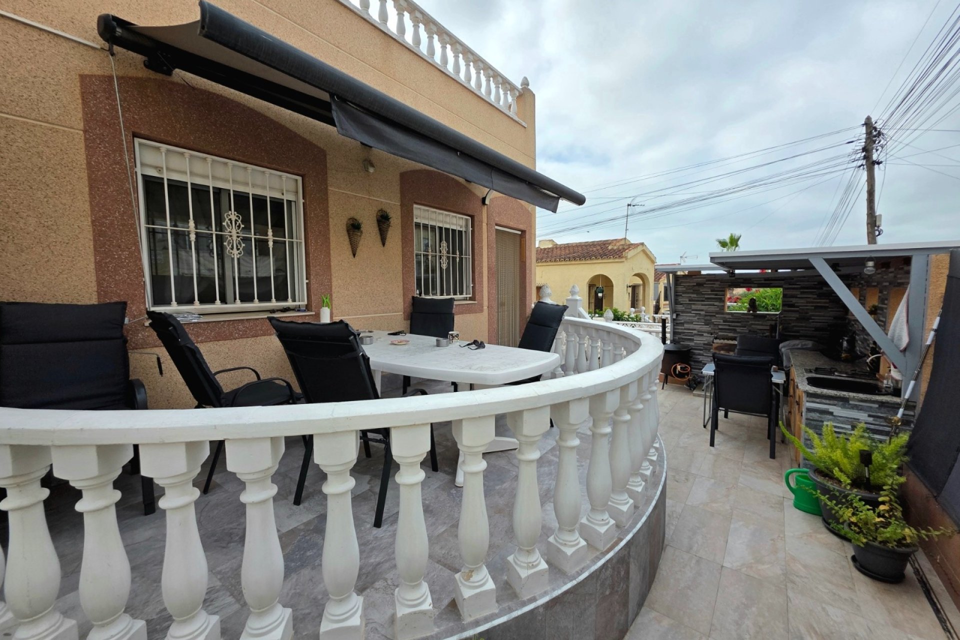 Herverkoop - Villa -
La Marina - La Marina Urb