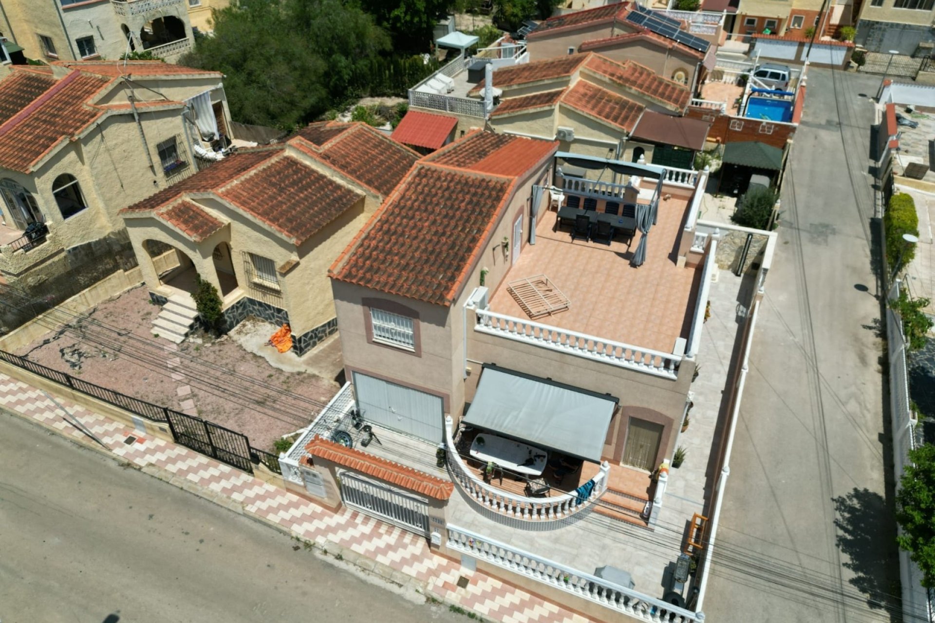 Herverkoop - Villa -
La Marina - La Marina Urb