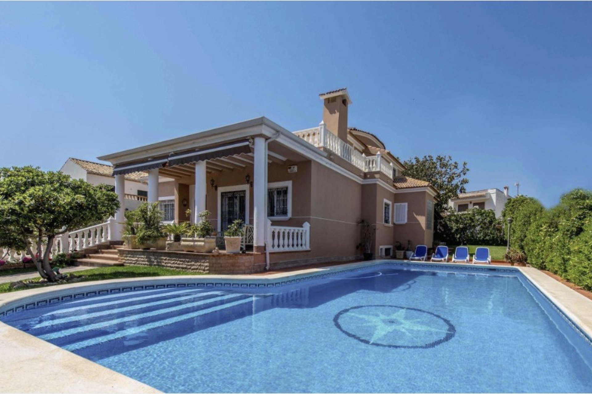 Herverkoop - Villa -
La Mata - Costa Blanca