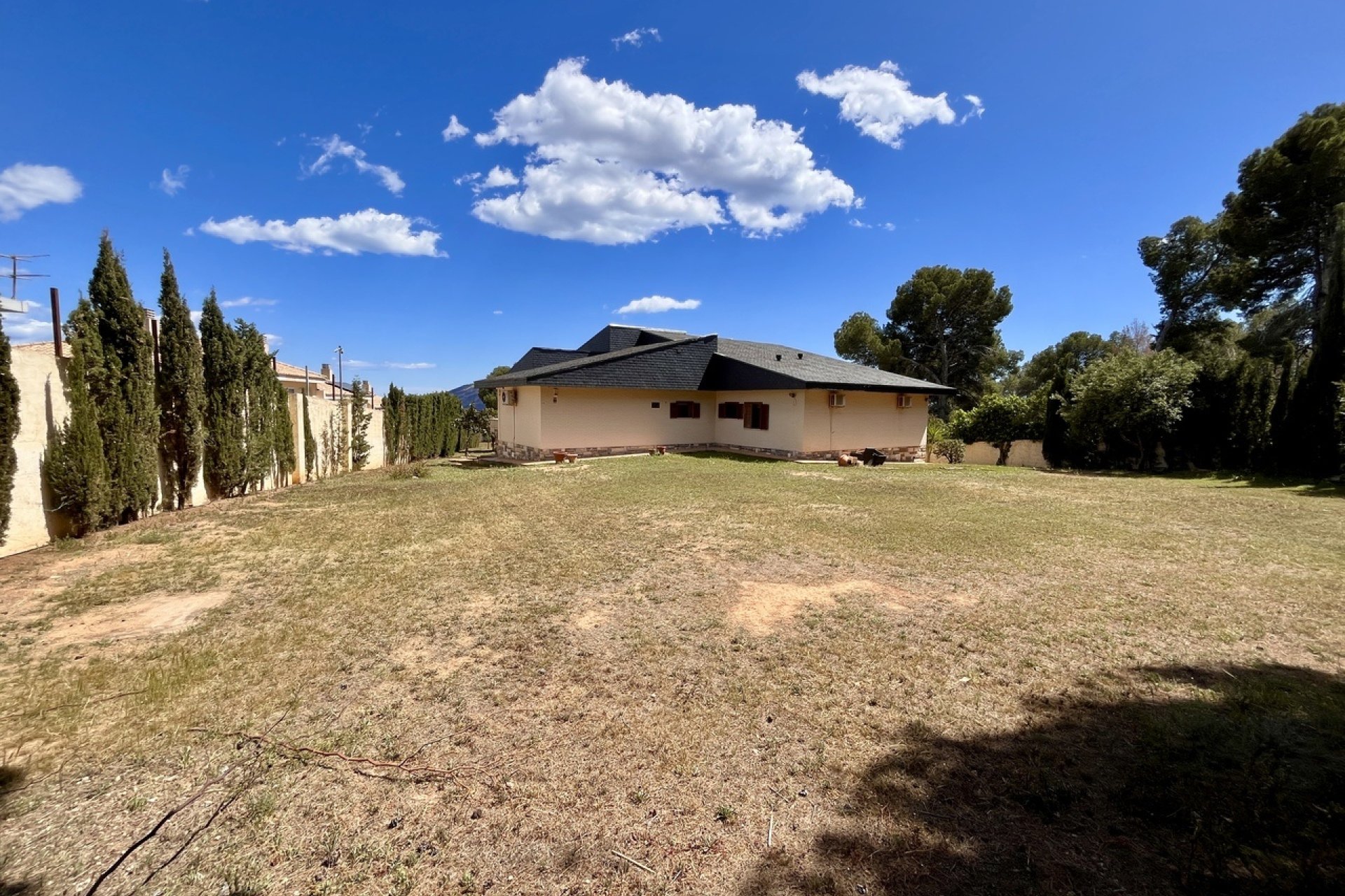 Herverkoop - Villa -
La Nucía - Costa Blanca