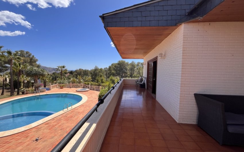 Herverkoop - Villa -
La Nucía - Costa Blanca