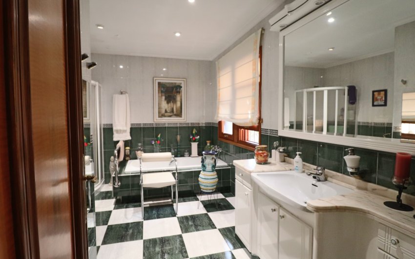 Herverkoop - Villa -
La Nucía - Panorama