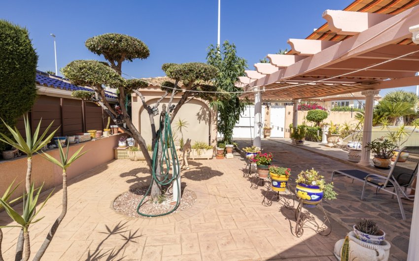 Herverkoop - Villa -
La Regia - Costa Blanca