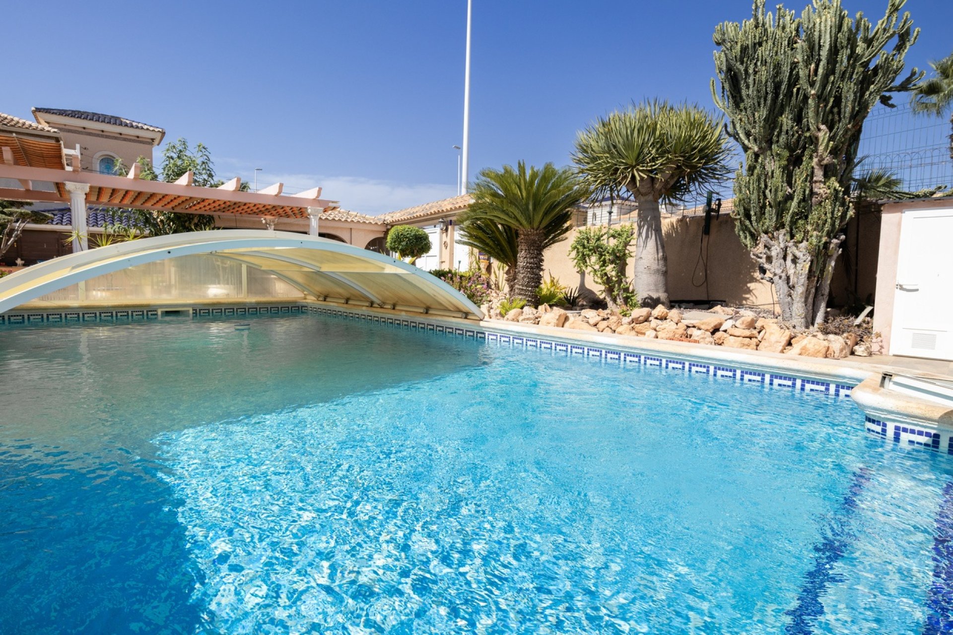 Herverkoop - Villa -
La Regia - Costa Blanca