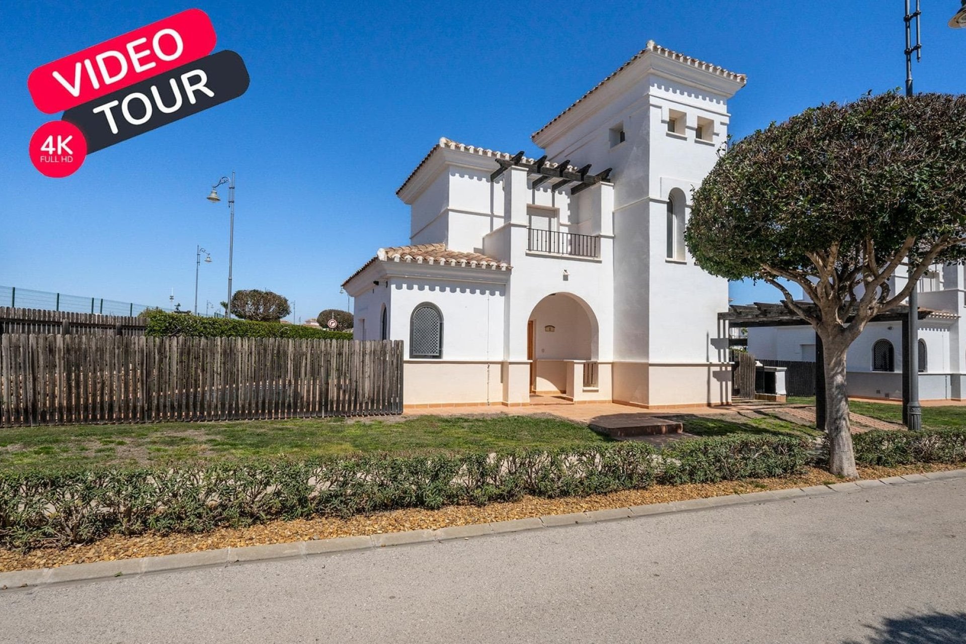 Herverkoop - Villa -
La Torre Golf Resort - Inland