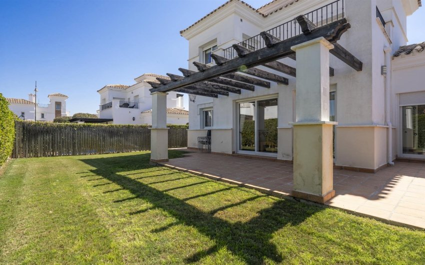 Herverkoop - Villa -
La Torre Golf Resort - Inland