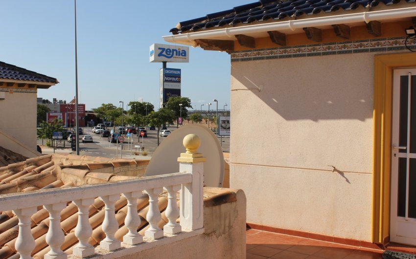 Herverkoop - Villa -
La Zenia - Costa Blanca