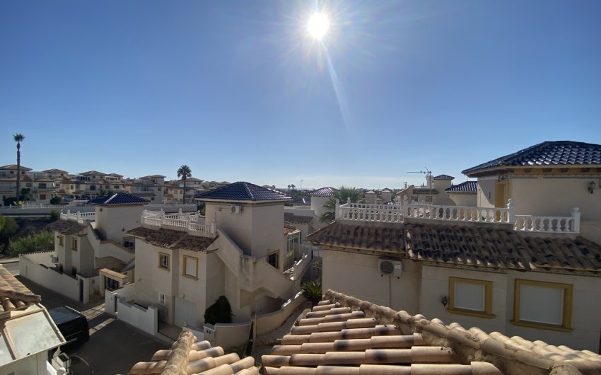 Herverkoop - Villa -
La Zenia - Costa Blanca
