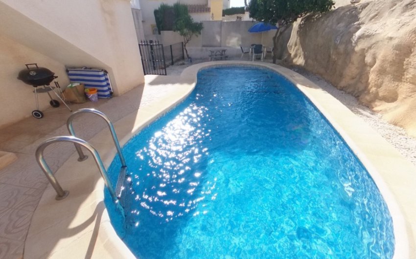 Herverkoop - Villa -
La Zenia - Costa Blanca