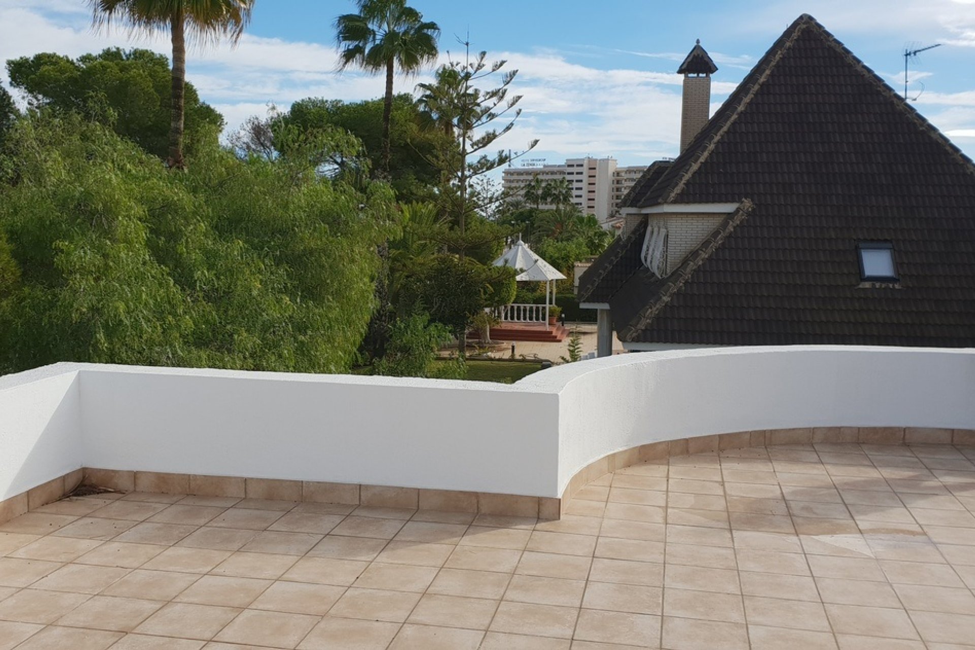 Herverkoop - Villa -
La Zenia - Costa Blanca