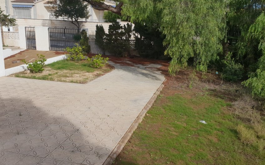 Herverkoop - Villa -
La Zenia - Costa Blanca