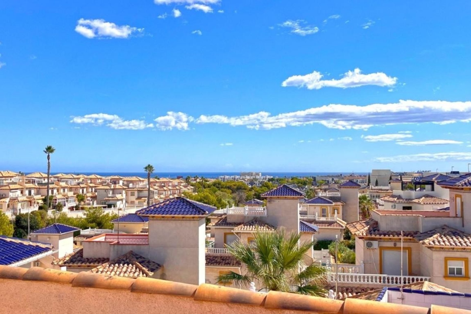 Herverkoop - Villa -
La Zenia - Costa Blanca