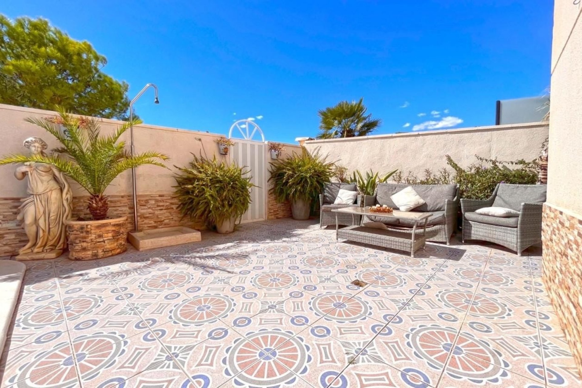 Herverkoop - Villa -
La Zenia - Costa Blanca