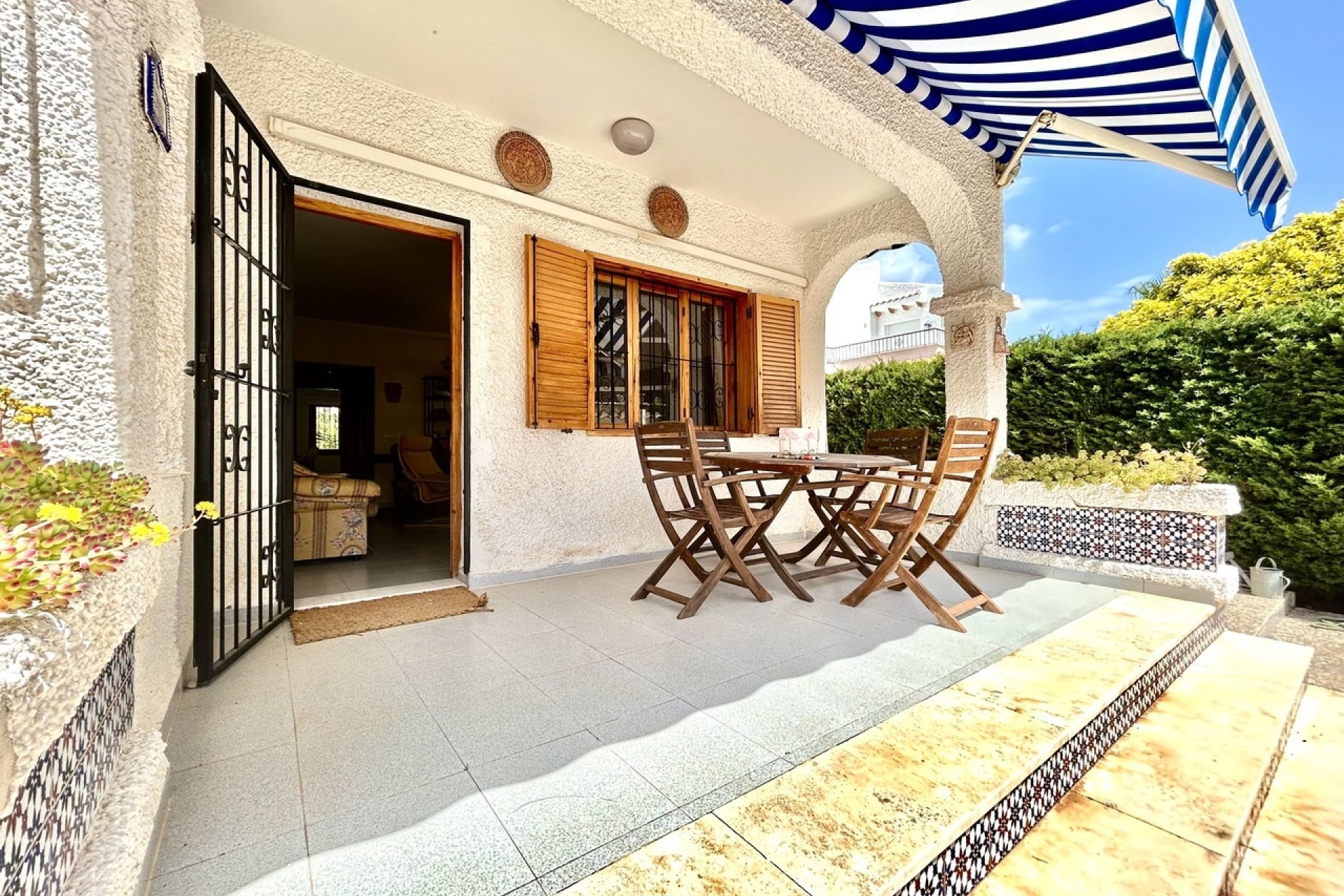 Herverkoop - Villa -
La Zenia - Costa Blanca