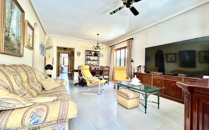 Herverkoop - Villa -
La Zenia - Costa Blanca