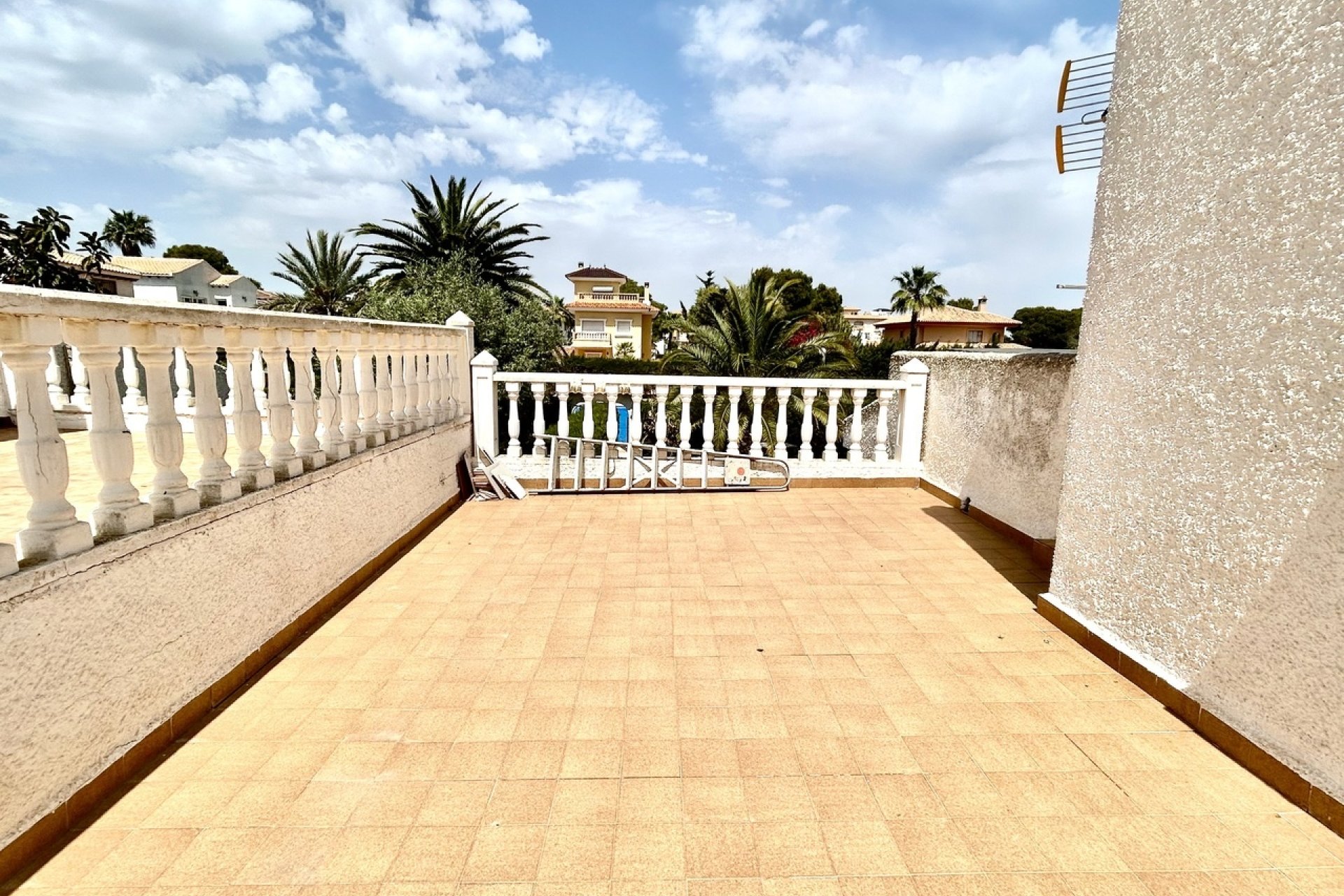Herverkoop - Villa -
La Zenia - Costa Blanca