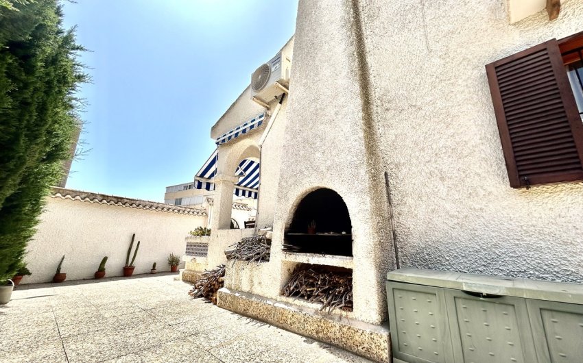 Herverkoop - Villa -
La Zenia - Costa Blanca