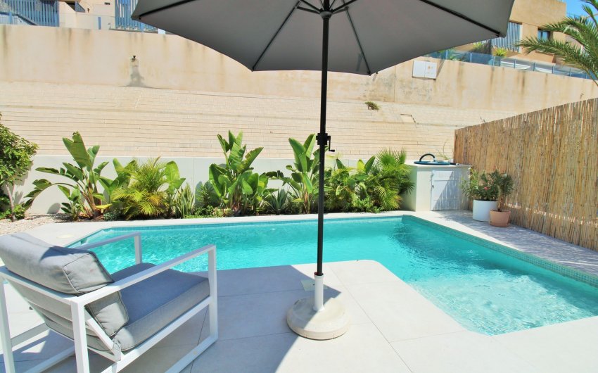 Herverkoop - Villa -
La Zenia