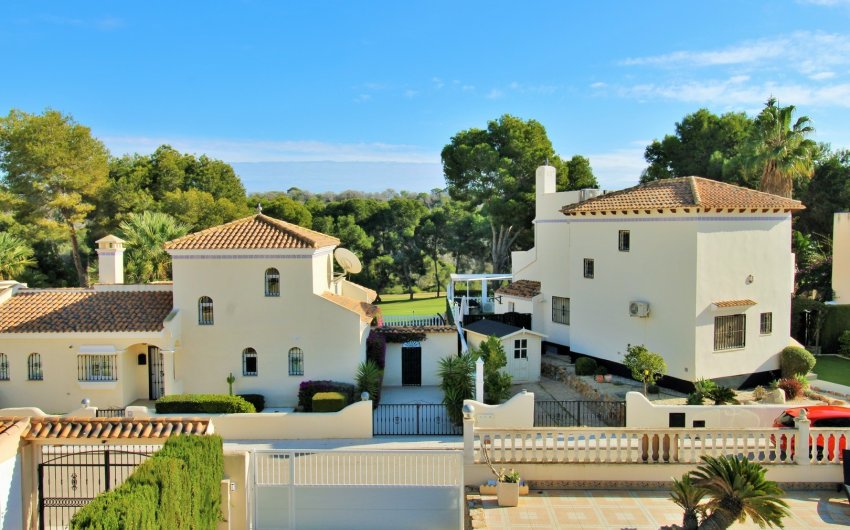 Herverkoop - Villa -
Las Ramblas