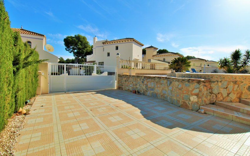 Herverkoop - Villa -
Las Ramblas