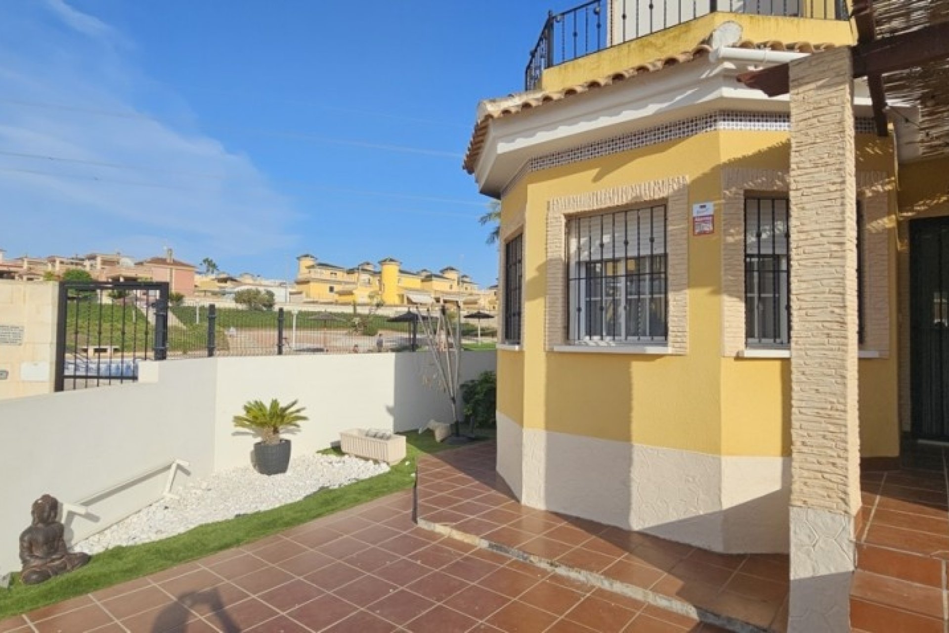 Herverkoop - Villa -
Lo Crispin - Inland