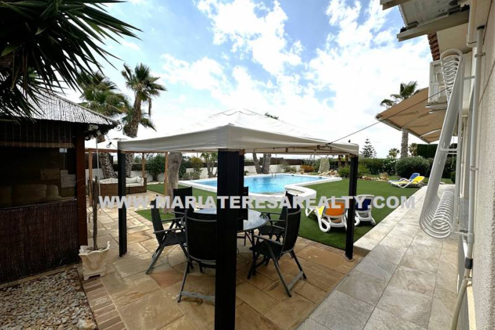 Herverkoop - Villa -
Lo Santiago - Gea y Trujols