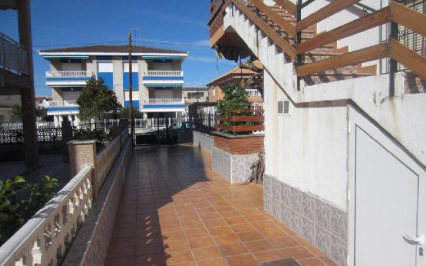 Herverkoop - Villa -
Los Alcazares - Beach