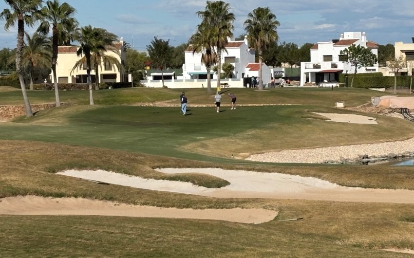 Herverkoop - Villa -
Los Alcazares - Roda