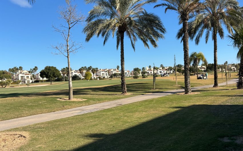 Herverkoop - Villa -
Los Alcazares - Roda