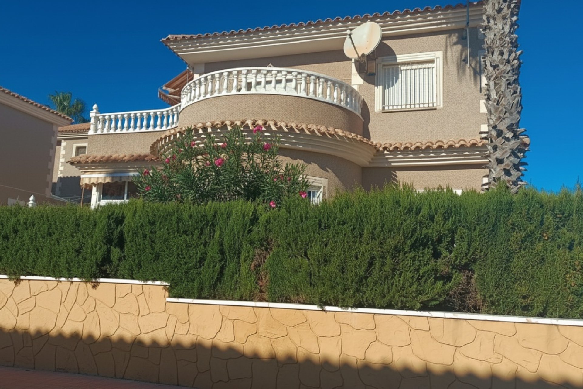 Herverkoop - Villa -
Los Altos - Costa Blanca