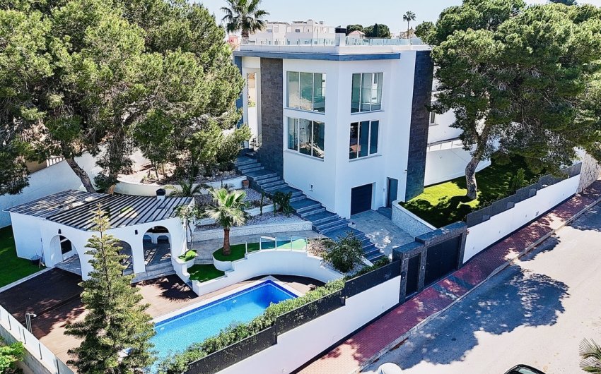 Herverkoop - Villa -
Los Balcones - Costa Blanca