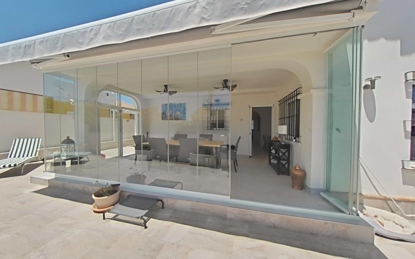 Herverkoop - Villa -
Los Montesinos - Costa blanca sur
