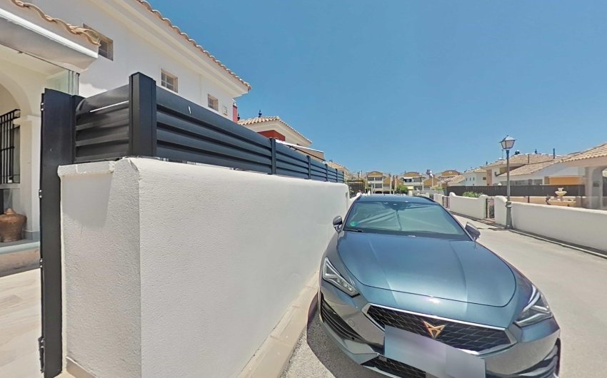 Herverkoop - Villa -
Los Montesinos - Costa blanca sur