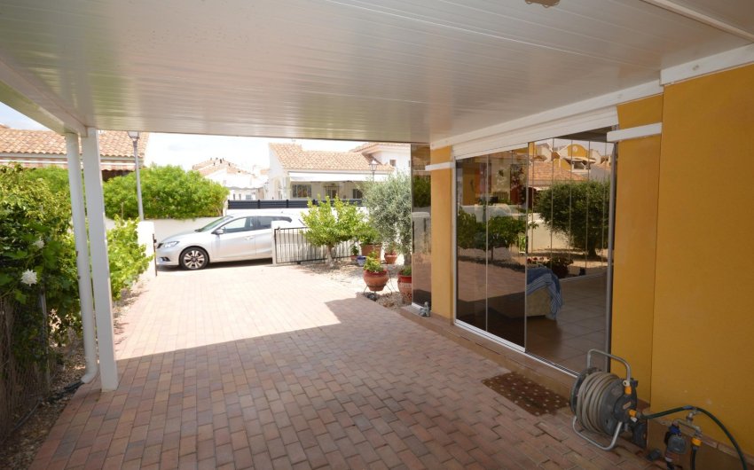 Herverkoop - Villa -
Los Montesinos - Costa blanca sur