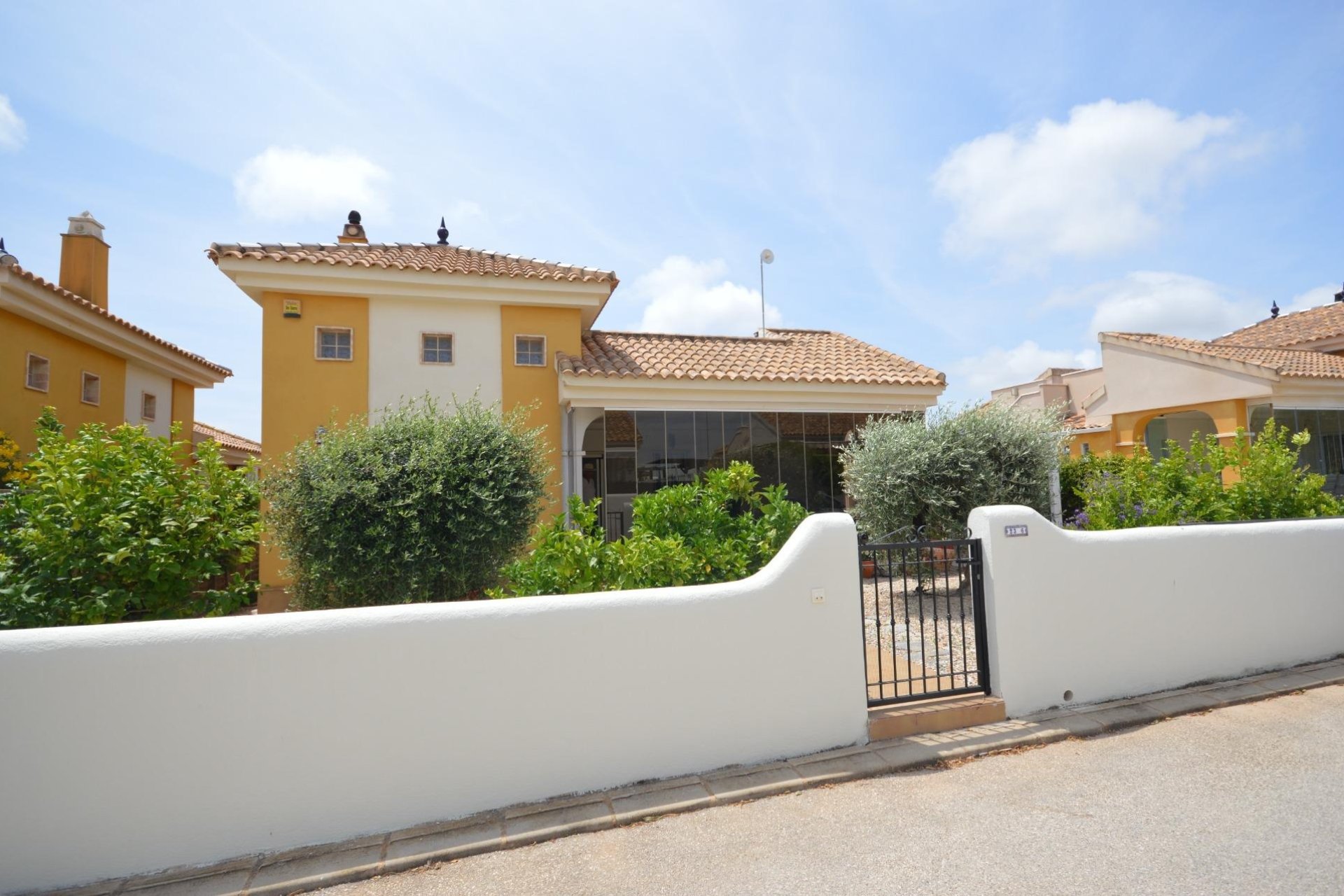 Herverkoop - Villa -
Los Montesinos - Costa blanca sur