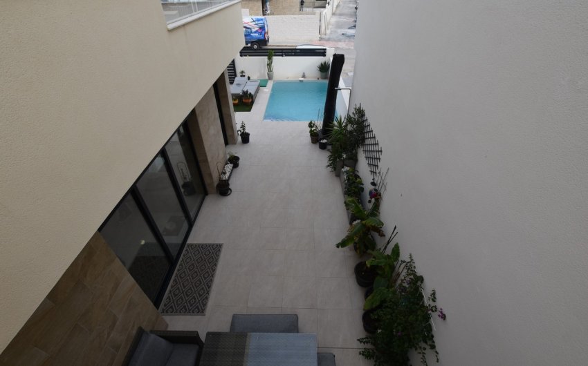 Herverkoop - Villa -
Los Montesinos - Costa Blanca