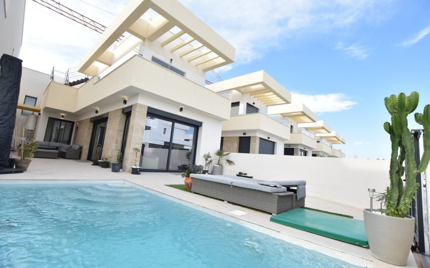 Herverkoop - Villa -
Los Montesinos - Costa Blanca