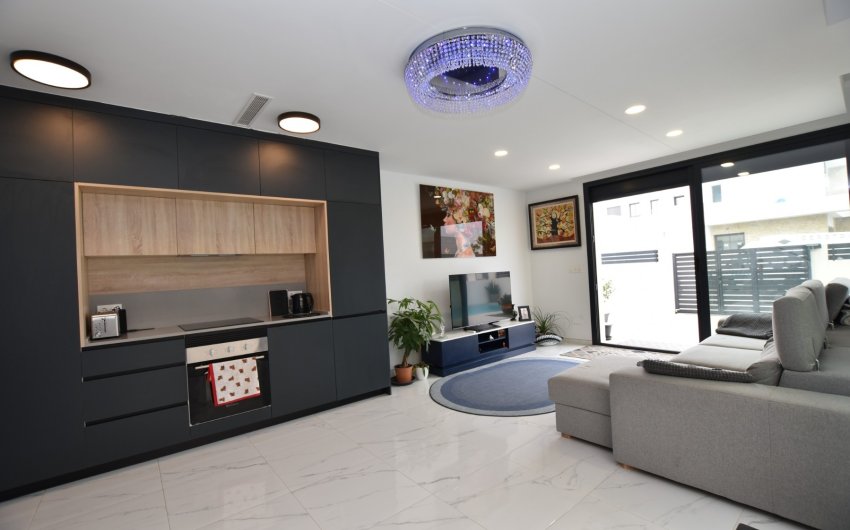 Herverkoop - Villa -
Los Montesinos - Costa Blanca