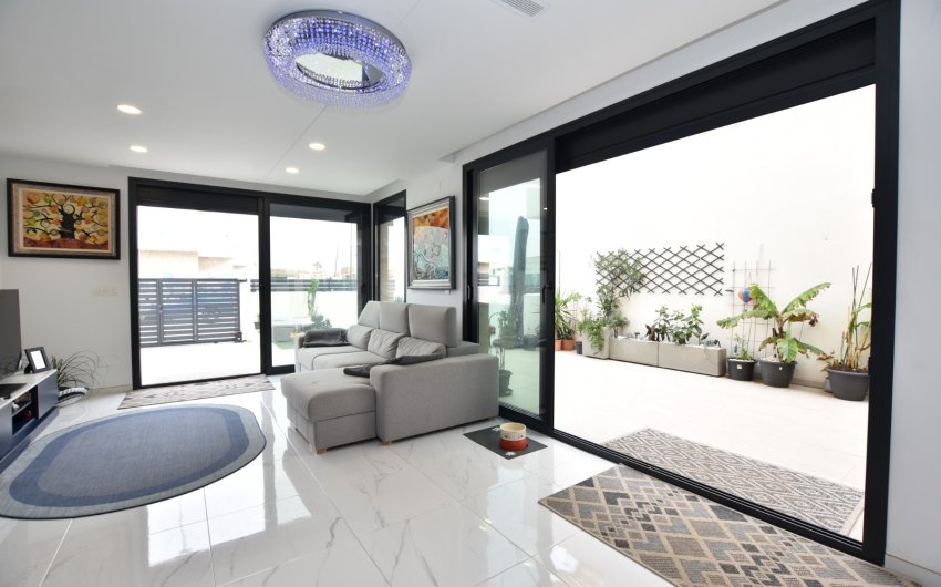 Herverkoop - Villa -
Los Montesinos - Costa Blanca