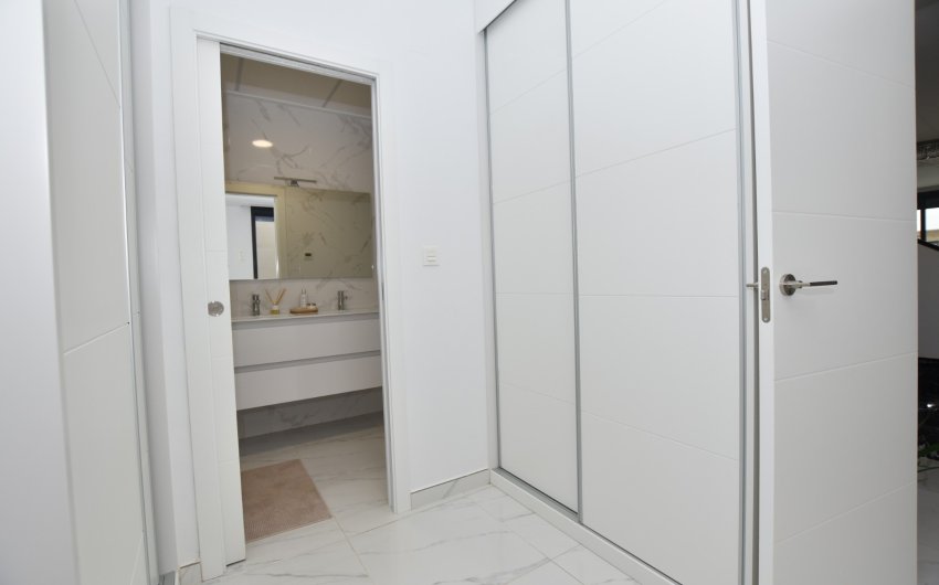 Herverkoop - Villa -
Los Montesinos - Costa Blanca