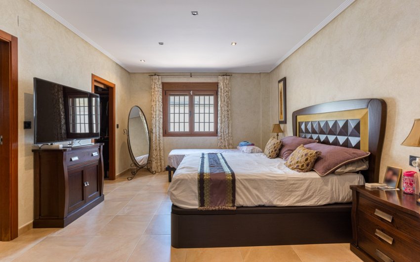 Herverkoop - Villa -
Los Montesinos - La Herrada